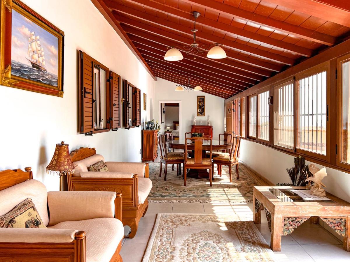 Villa Exquisite Rural House With Garden, Pool And Sea Views Arico Viejo Exterior foto