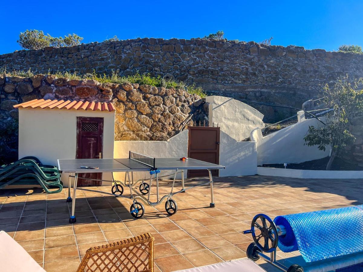Villa Exquisite Rural House With Garden, Pool And Sea Views Arico Viejo Exterior foto