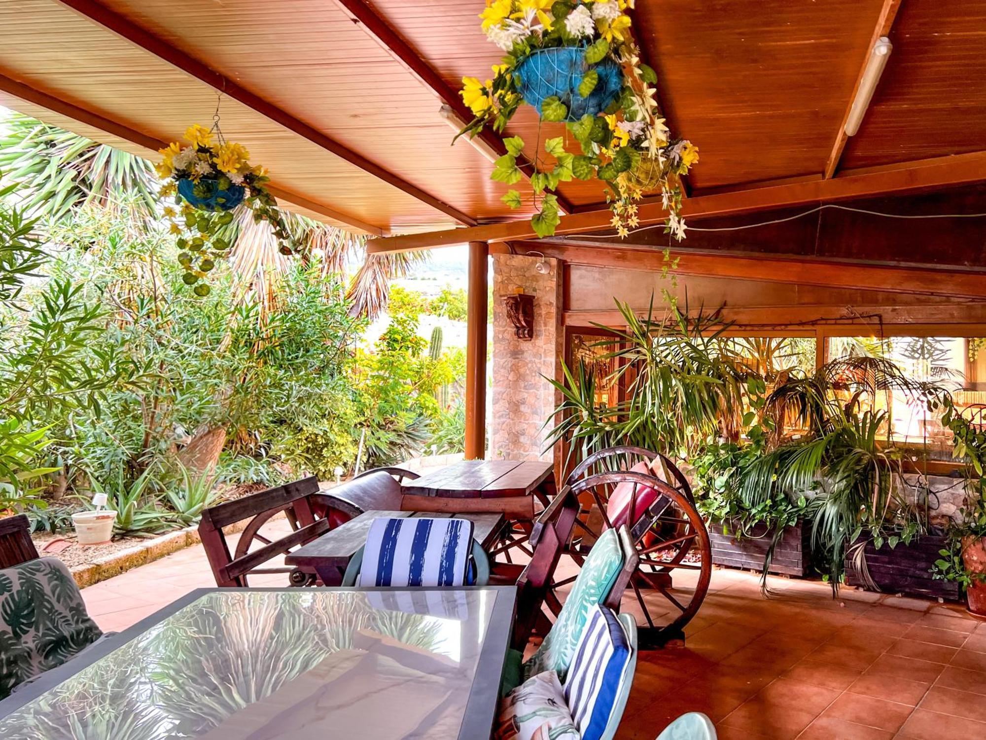 Villa Exquisite Rural House With Garden, Pool And Sea Views Arico Viejo Exterior foto